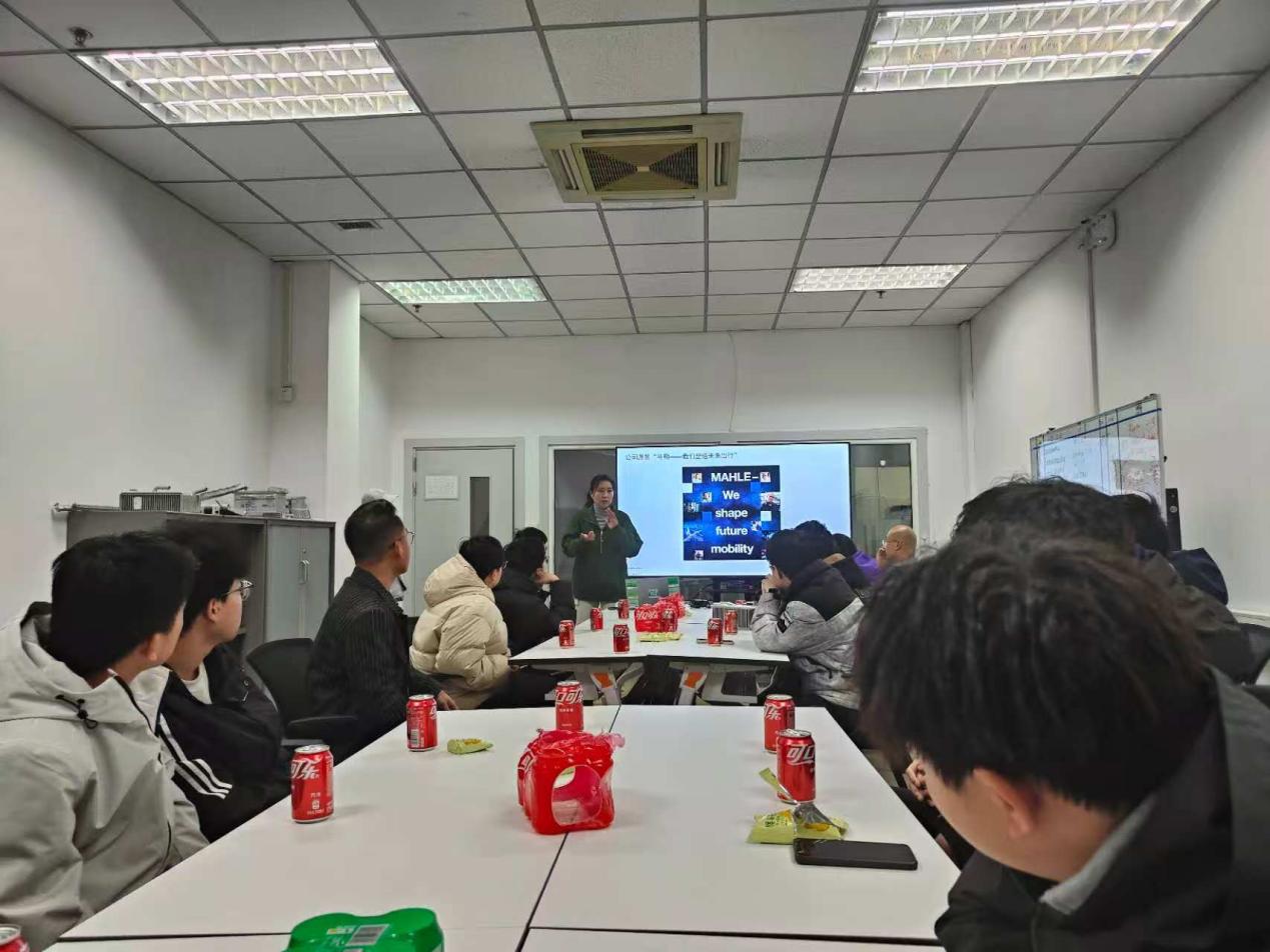 中德技術(shù)系組織學(xué)生赴馬勒熱系統(tǒng)參觀 開(kāi)展技術(shù)交流活動(dòng)